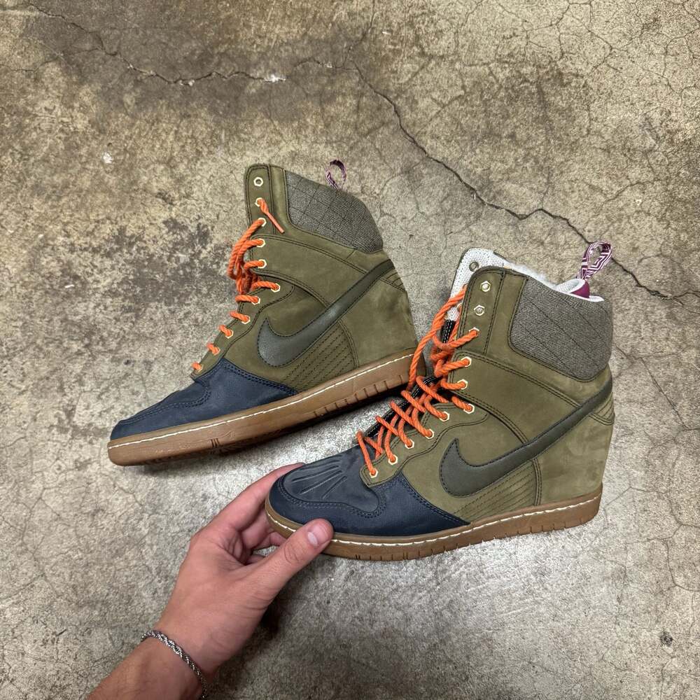 Nike Dunk Sky Hi SneakerBoot Dark Loden Women's Hidden Wedge Sneakers
